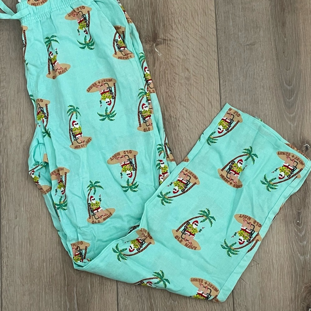 Santa on a beach flannel pajama pants sz L